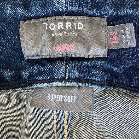 Torrid Jeggings Super Soft Size 14 Short - Picture 3 of 4